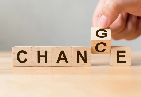 la lettre C du mot chance se transforme en G